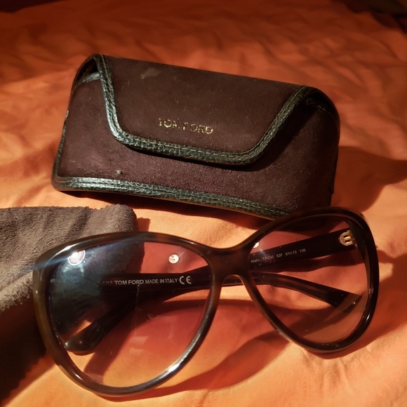 Tom Ford Sunglasses - Picture 2 of 4
